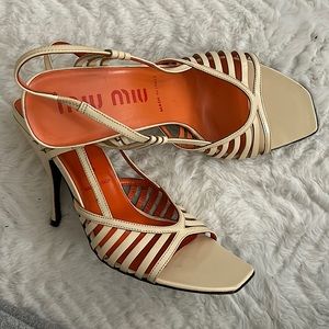 Miu Miu Italian designer strap back elastic kitten heel size 38 Italian (7.5 US)